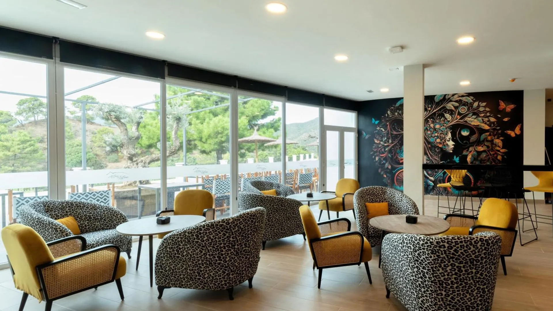 Hotel Altos De Istan 4*,