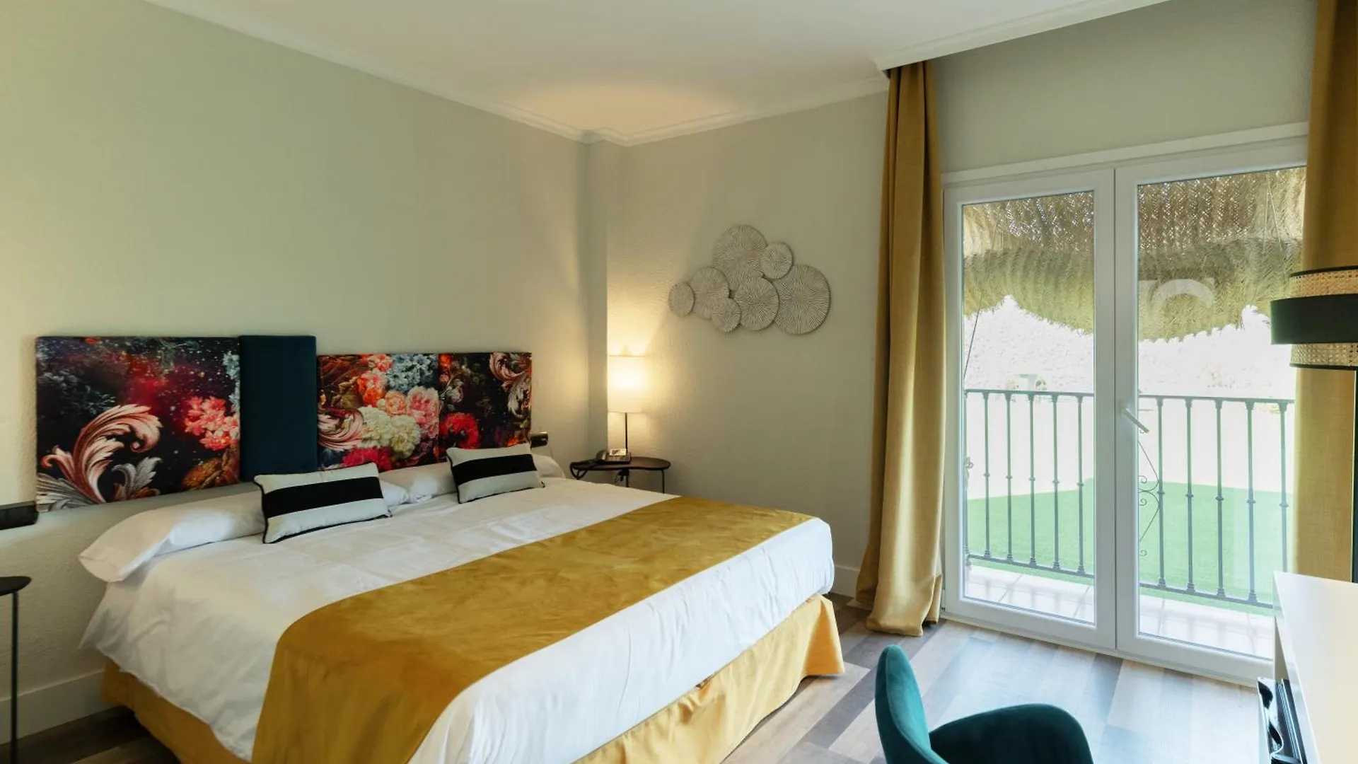Hotel Altos De Istan