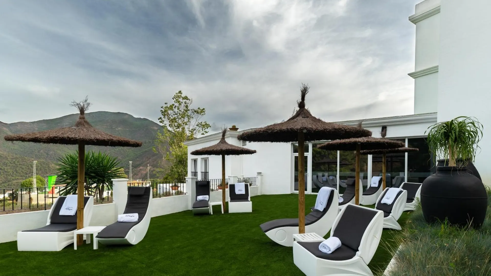 Hotel Altos De Istan